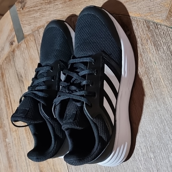 Adidas Sneakers - Picture 3 of 7